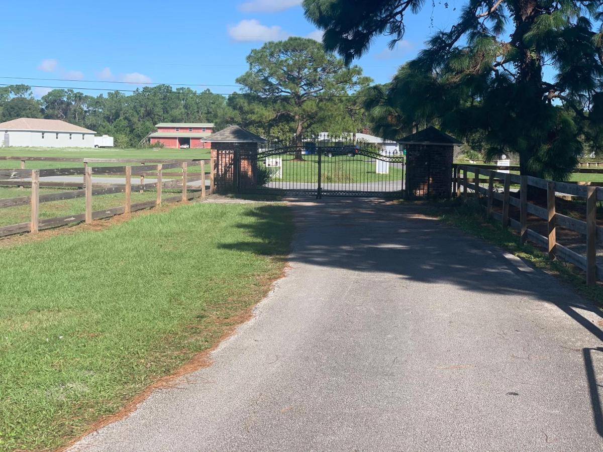 מלון Oyo Family Ranch At Melbourne Fl מראה חיצוני תמונה
