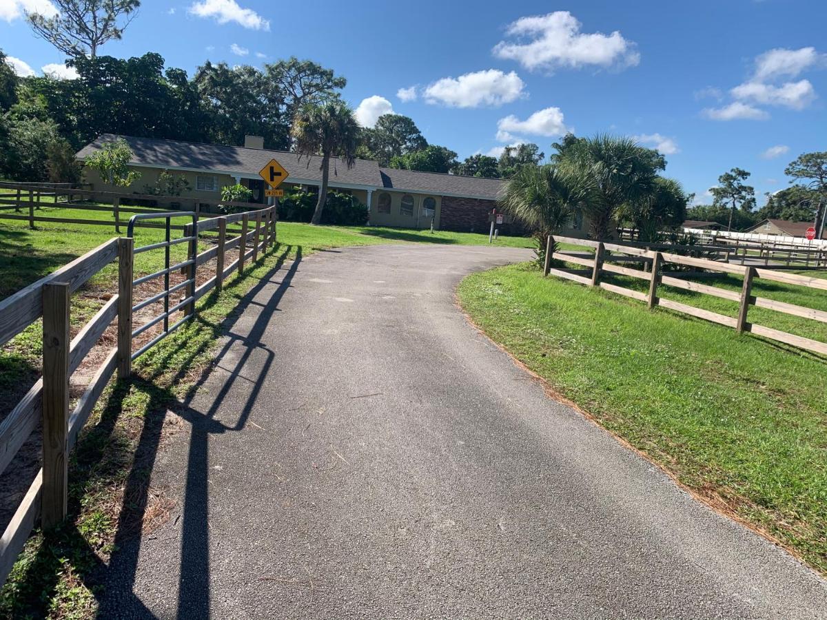 מלון Oyo Family Ranch At Melbourne Fl מראה חיצוני תמונה